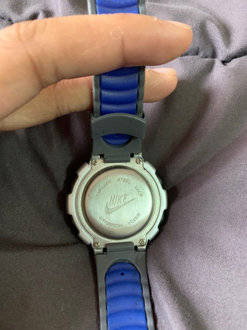 Nike stainless steel best sale back water resistant