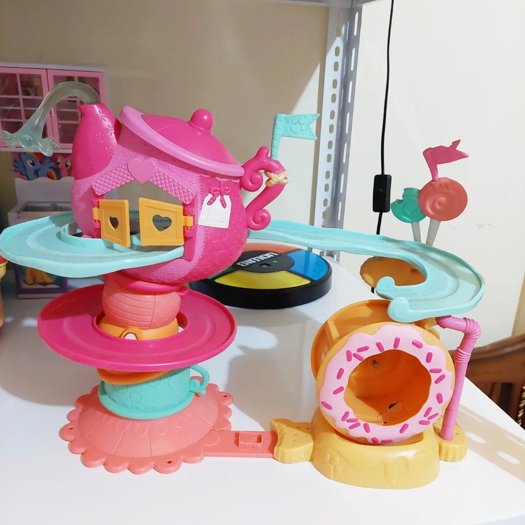 Num noms go go cafe playset store