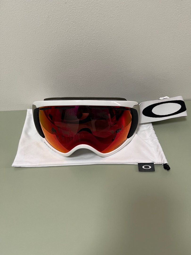 Oakley ski goggles, Men's Fashion, Watches & Accessories, Sunglasses