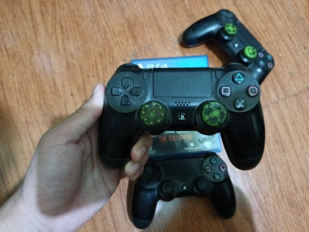 ORIG PLAYSTATION V1 DUALSHOCK 4 AND DYING LIGHT, Video Gaming, Video