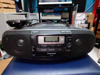 Panasonic CD Radio Cassette Player Recorder RX- D55