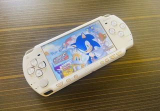 Psp 3000 ceramic white nonissue full of games ready to play pm sa my gusto