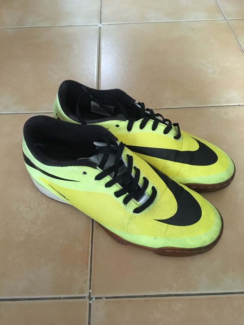 Sepatu futsal top nike hypervenom hijau