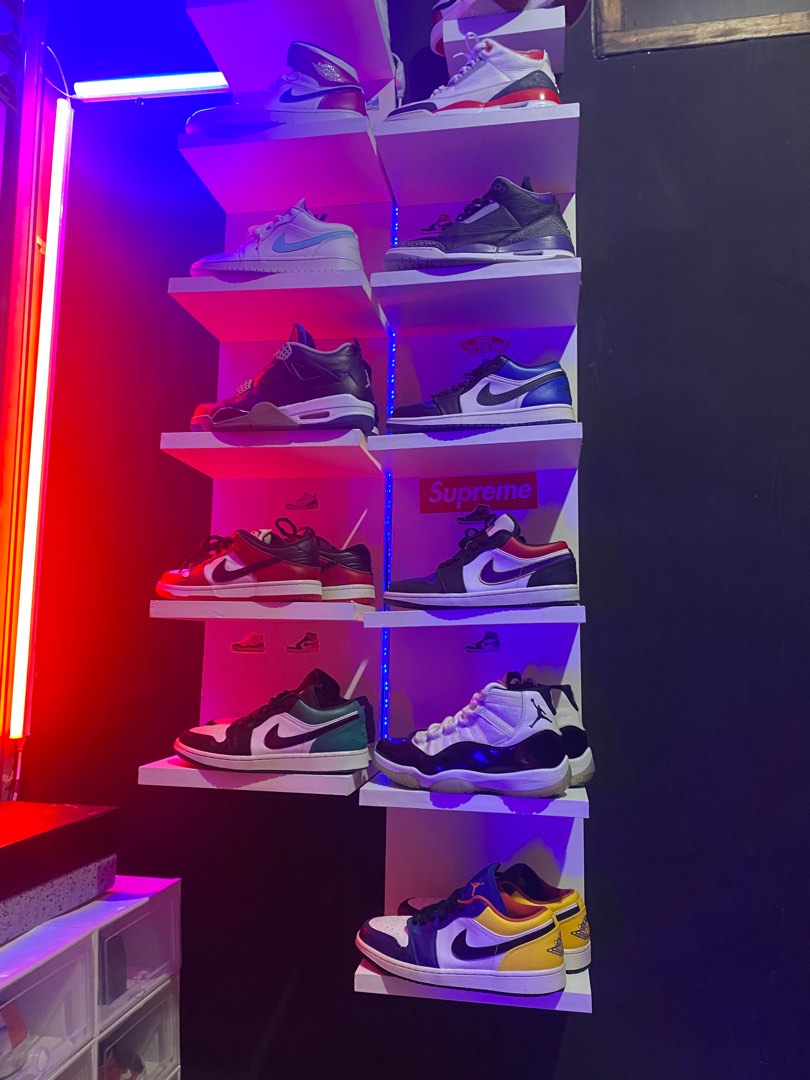 Sepatu jordan ori semua Fesyen Pria Sepatu Sneakers di Carousell