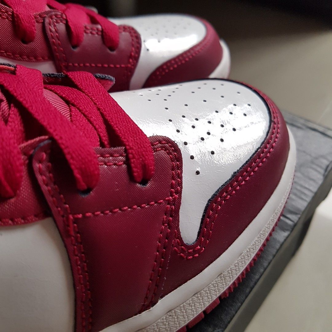 Chicago bulls clearance sneakers