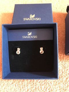 Swarovski beautiful earrings
