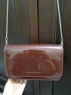 Tas slingbag maroon tali rantai