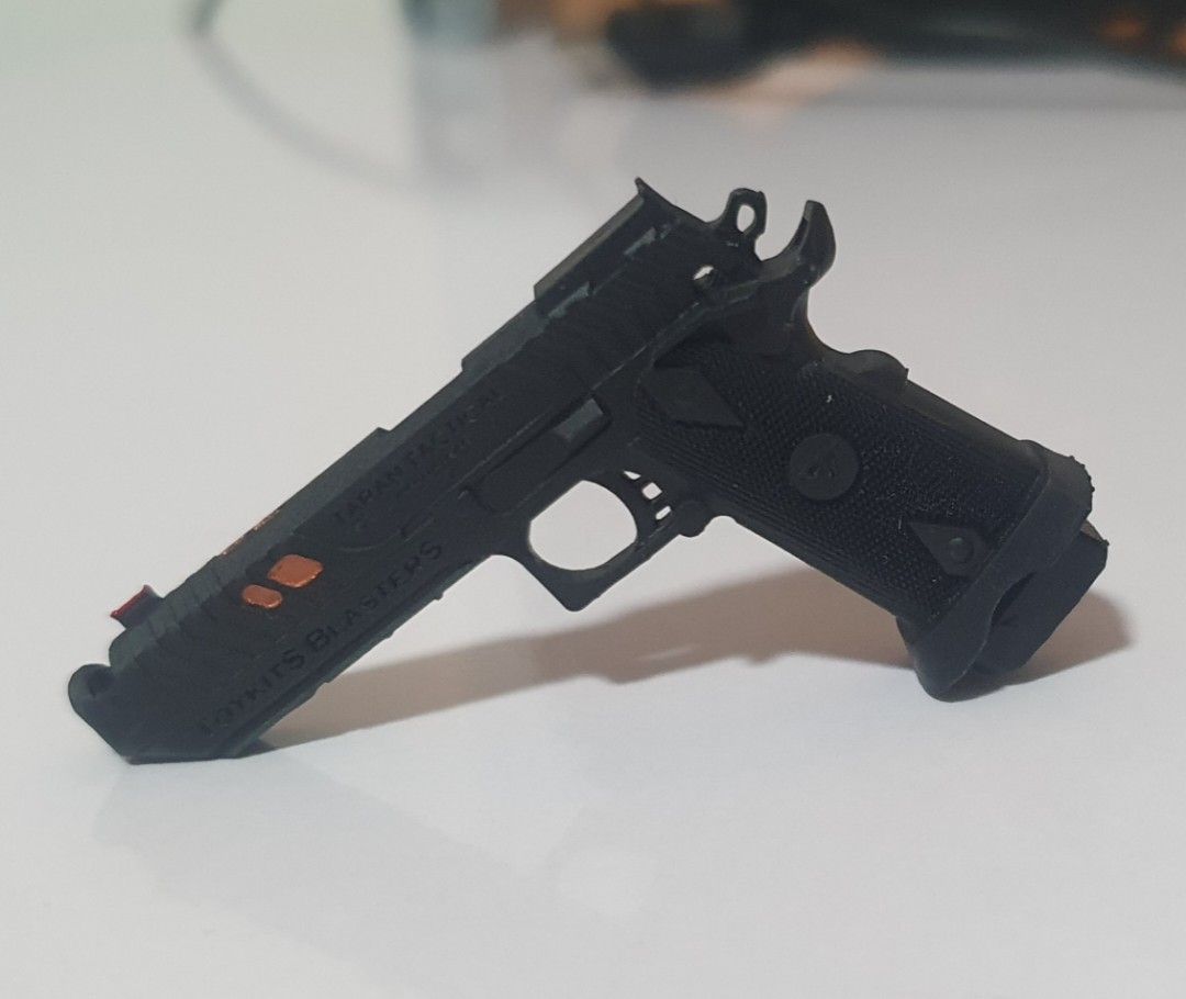 TTI Pit Viper John Wick 4 Pistol Keychain, Hobbies & Toys, Toys & Games