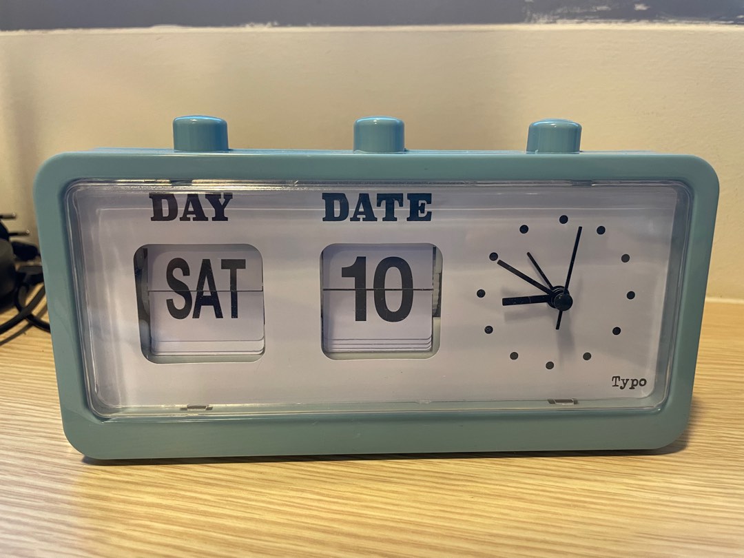 Typo retro flip clock with the box, Furniture & Home Living, Home Decor