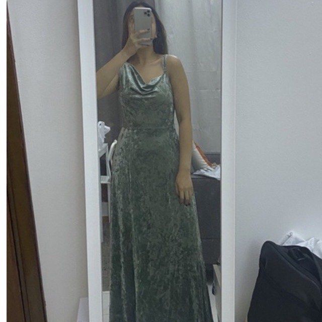 Sage green velvet dress 2025
