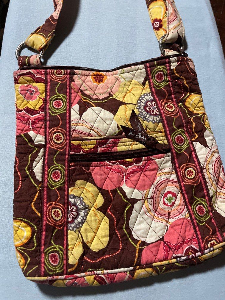 Vera Bradley sling bag floral, Women's Fashion, Bags & Wallets, Crossbody Bags on Carousell