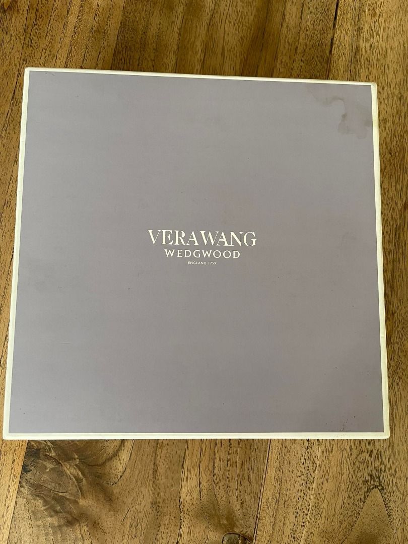 Vera Wang Love Knots Photo Frame, Furniture & Home Living, Home Decor, Frames & Pictures on