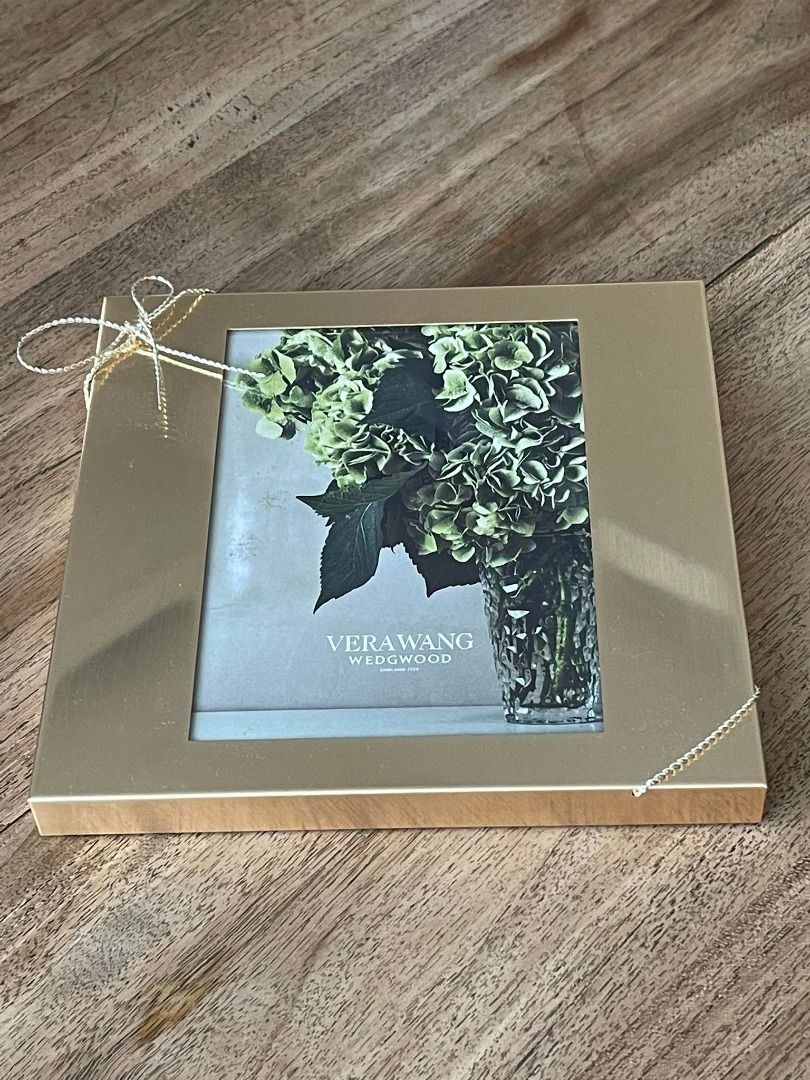 Vera Wang Love Knots Photo Frame, Furniture & Home Living, Home Decor