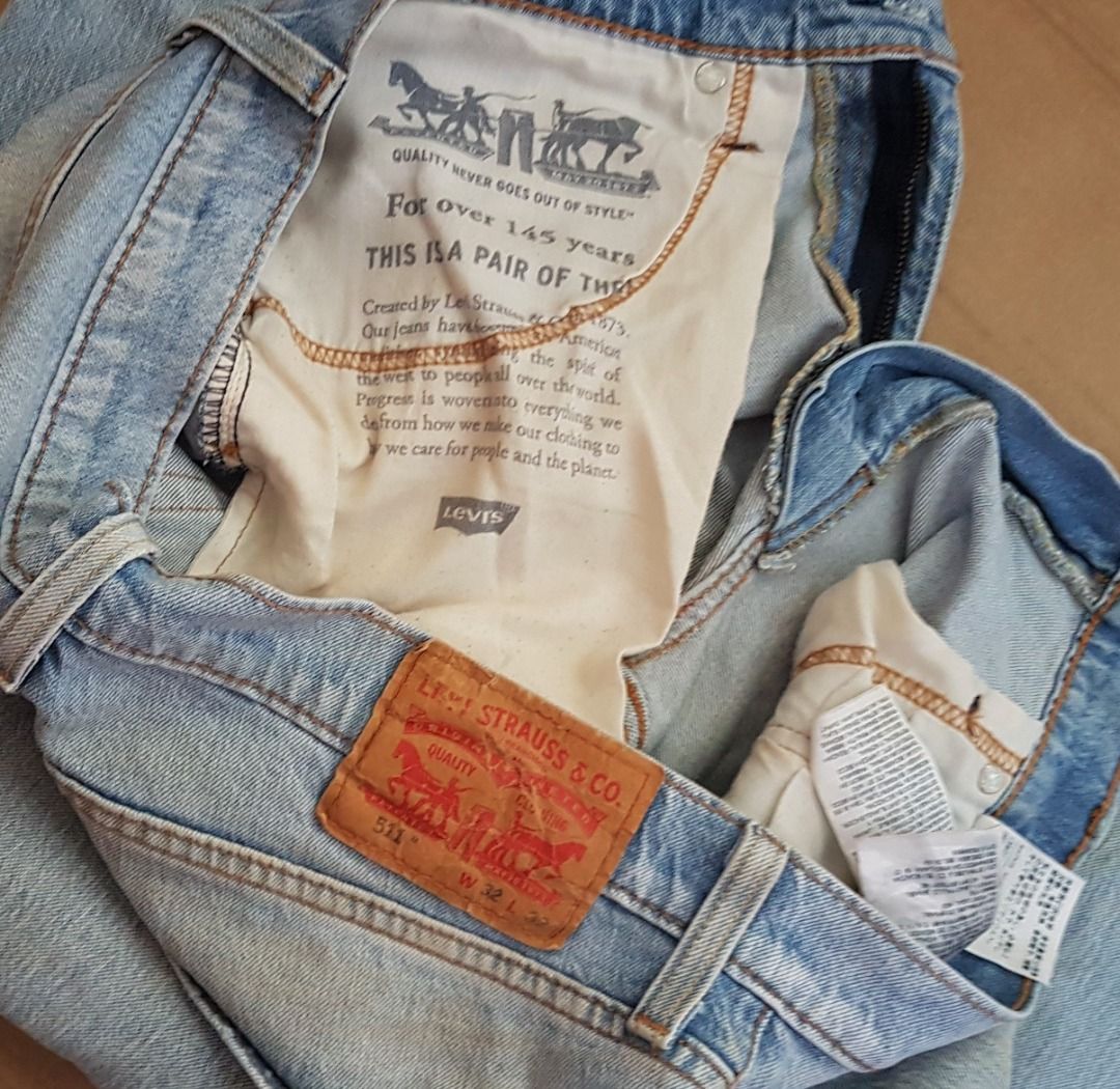 Levis isa top