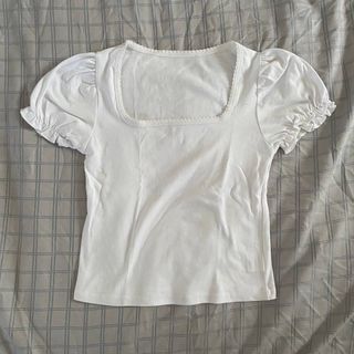 white puff sleeve top