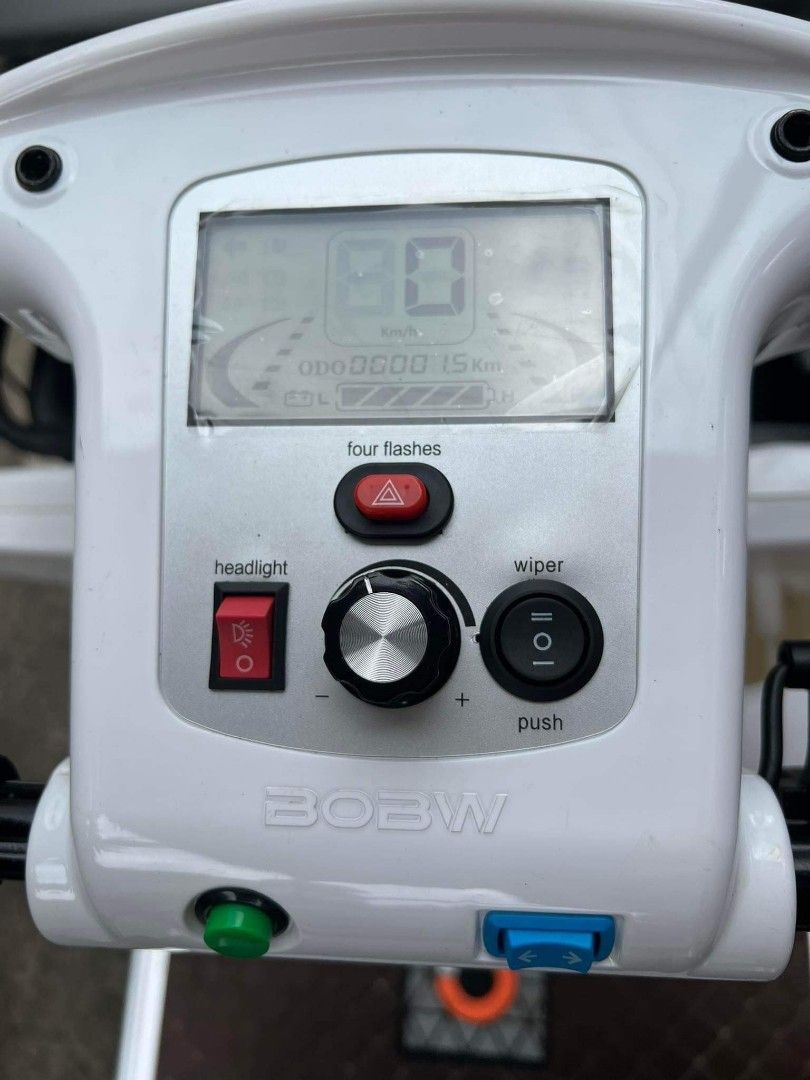 ZEUS SUPER 009 GOLF CAR 4-WHEELS FAMILY SIZE ELECTRIC VEHICLE, Sports ...