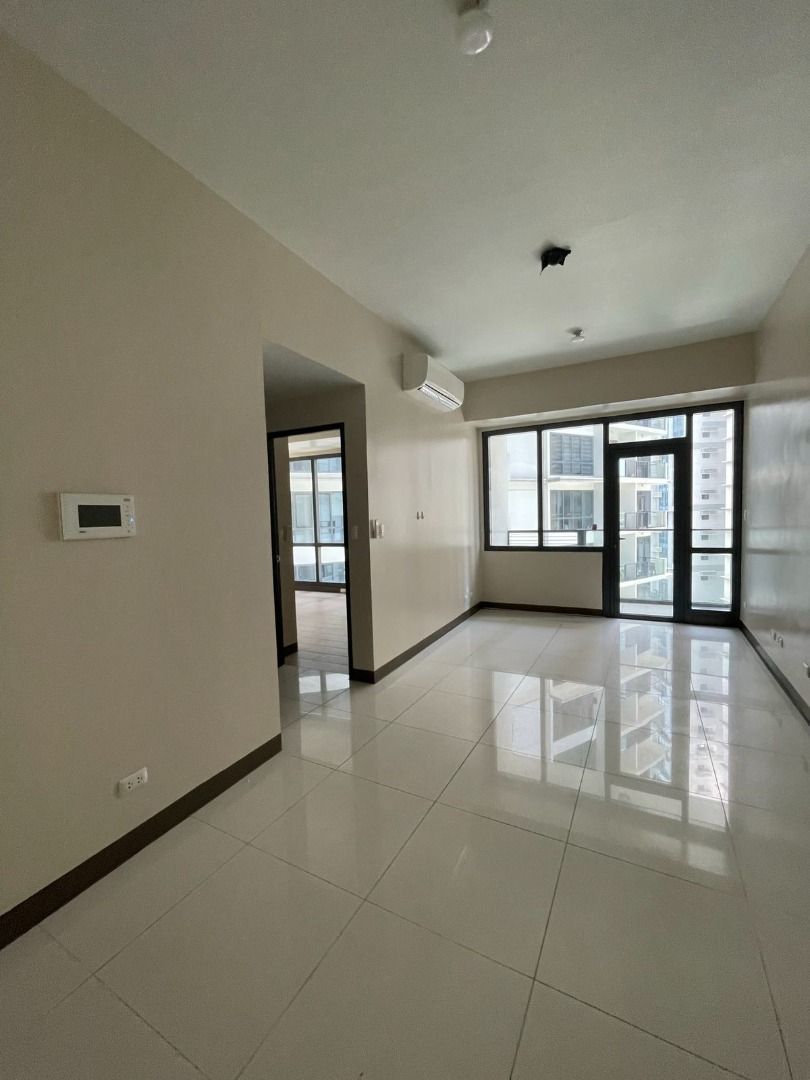 1BR with Parking The Florence Mckinley Hill, Fort Bonifacio Taguig City