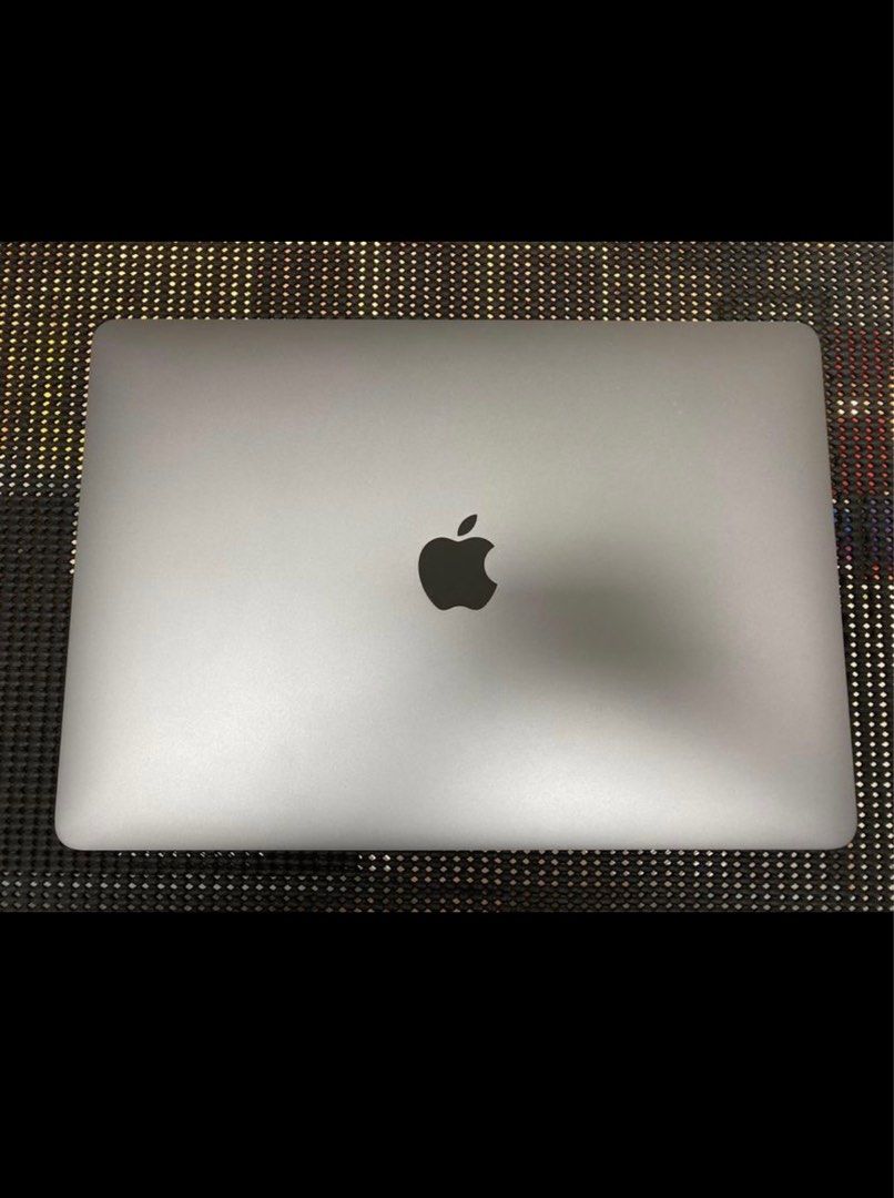 2020 MacBook Air M1 8/256G, 電腦及科技產品, 桌上電腦或筆記型電腦在