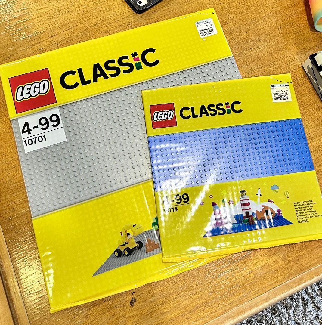 2 LEGO boards Brand New Sealed from Takashimaya RRP 40 grey