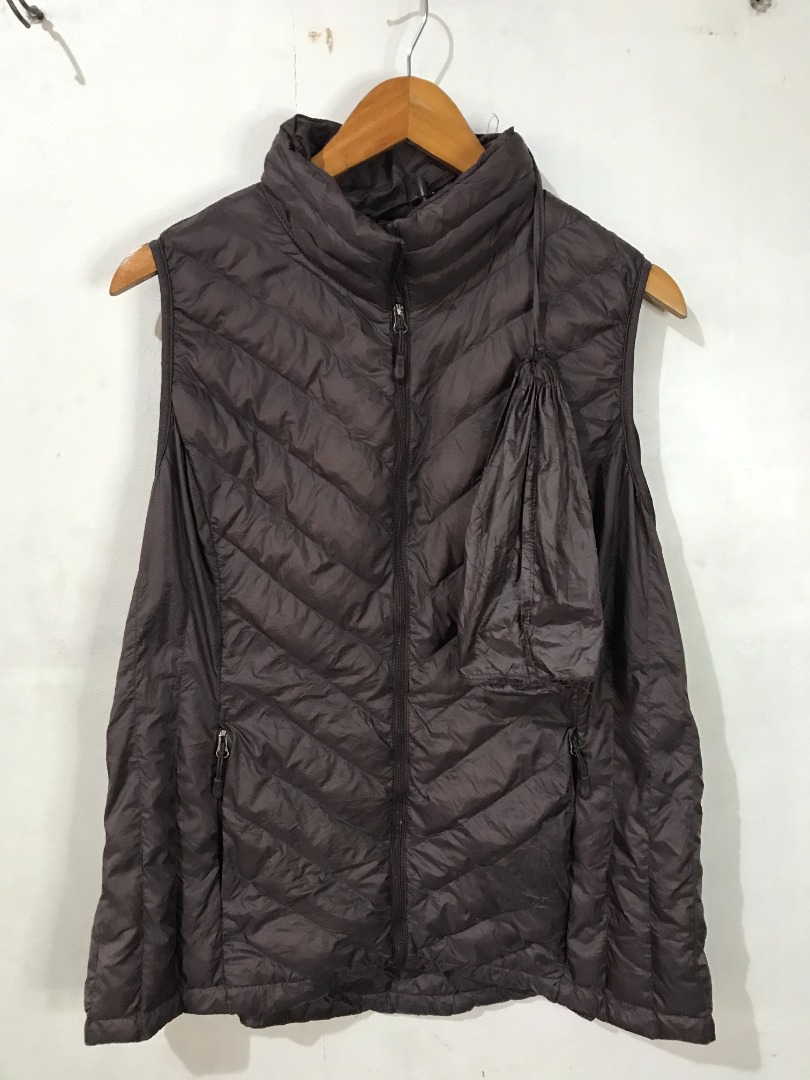 32 heat vest, Women's Fashion, Coats, Jackets and Outerwear on Carousell