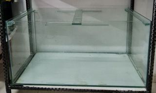 3ft fish tank(stand not included)