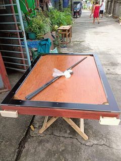 3x4 ft High quality pool table with chips and graphite sticks