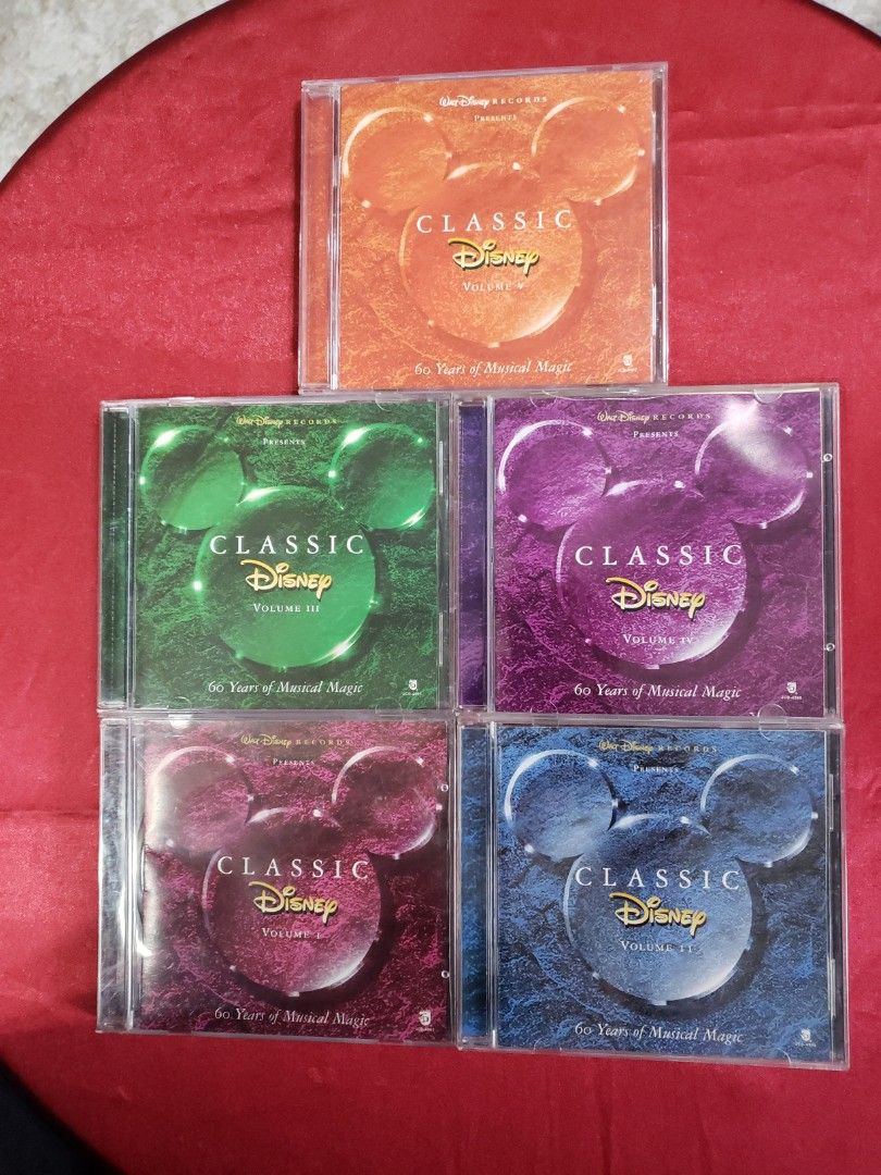 5 CD Boxset CLASSIC DISNEY VOL 1 TO VOL 5 1995, Hobbies & Toys