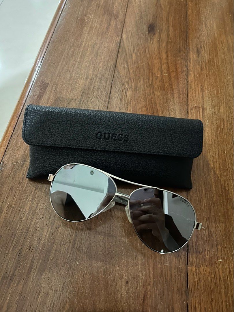 Authentic Guess Reflective Sunglasses Men s Fashion Watches