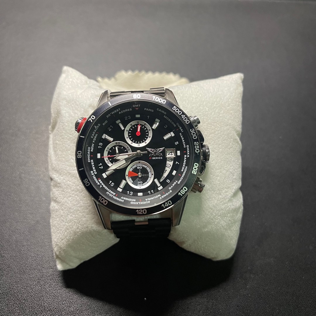 Aviator on sale black avw8974g76
