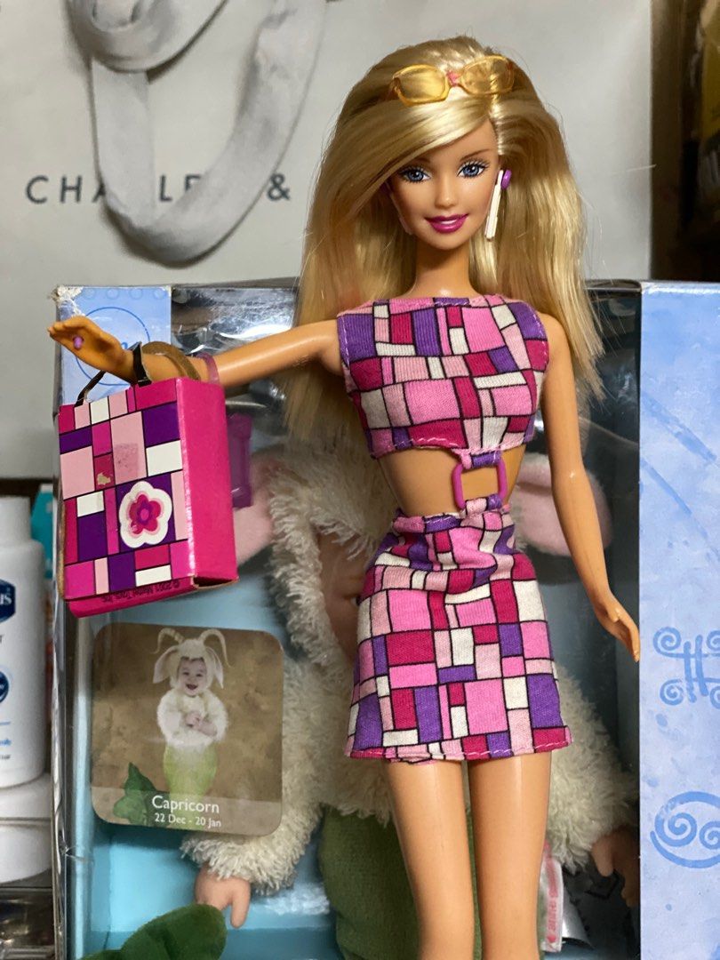 Barbie hip hotsell to be square