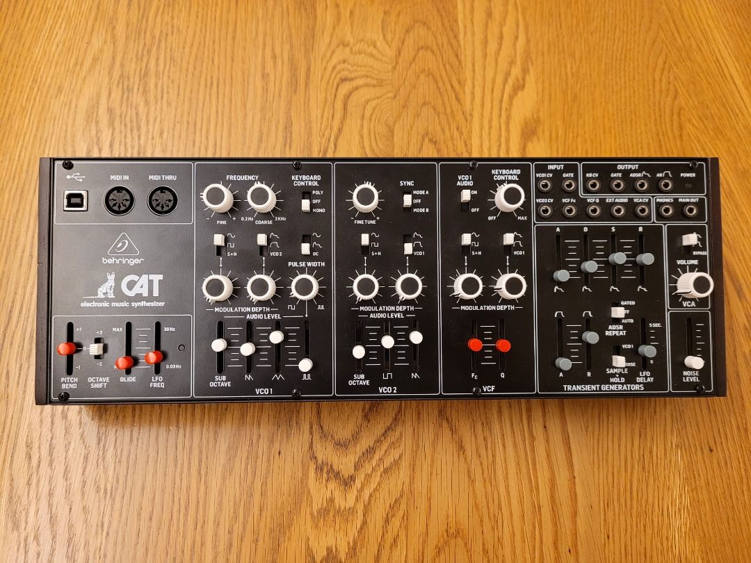 Behringer Cat Analog Synthesizer, 興趣及遊戲, 音樂、樂器& 配件