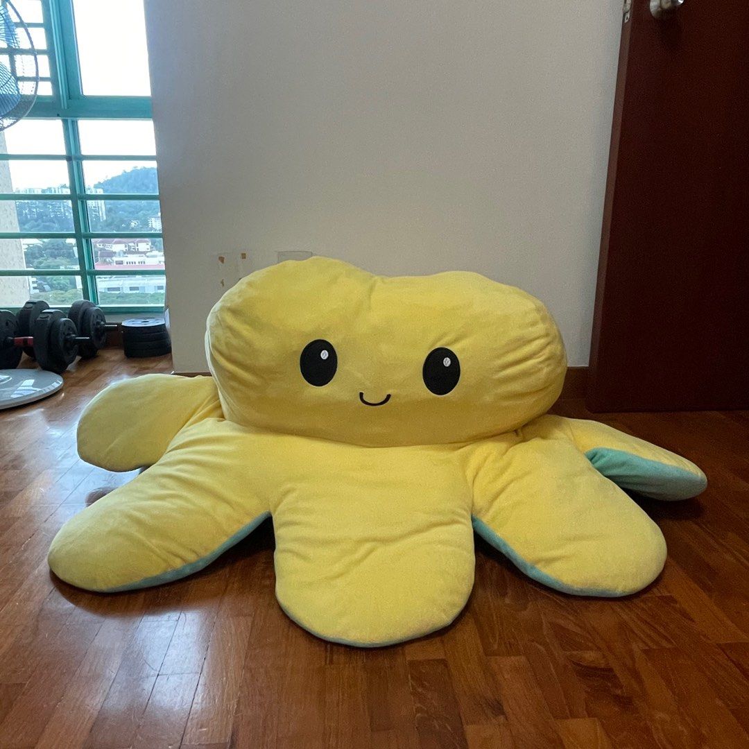 Big reversible octopus plushie, Hobbies & Toys, Toys & Games on Carousell