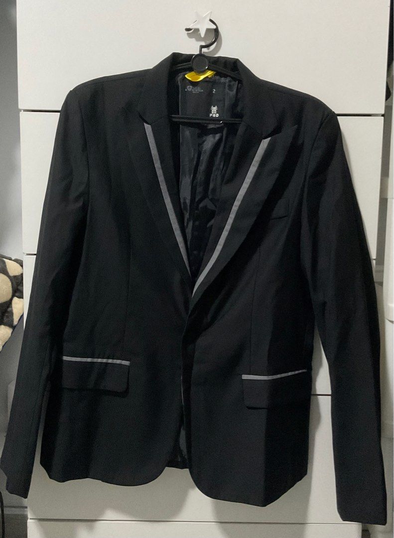 All black outlet grey blazer