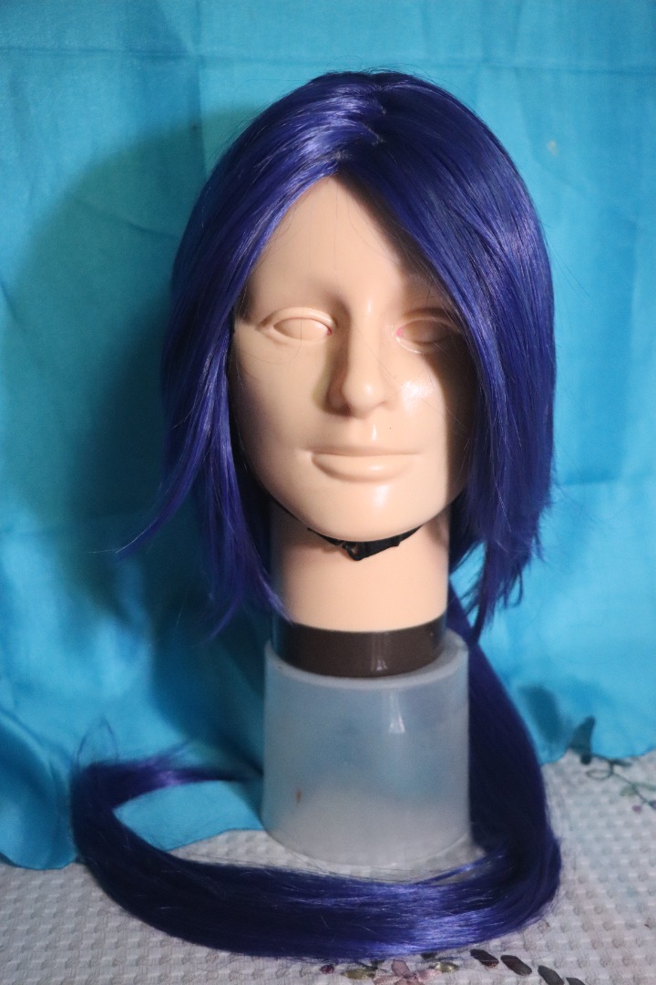 Blue layered top wig