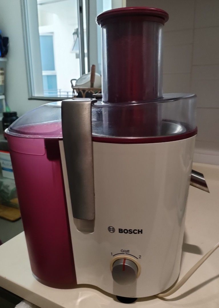Bosch Juicer in excellent condition, TV & Home Appliances, Kitchen