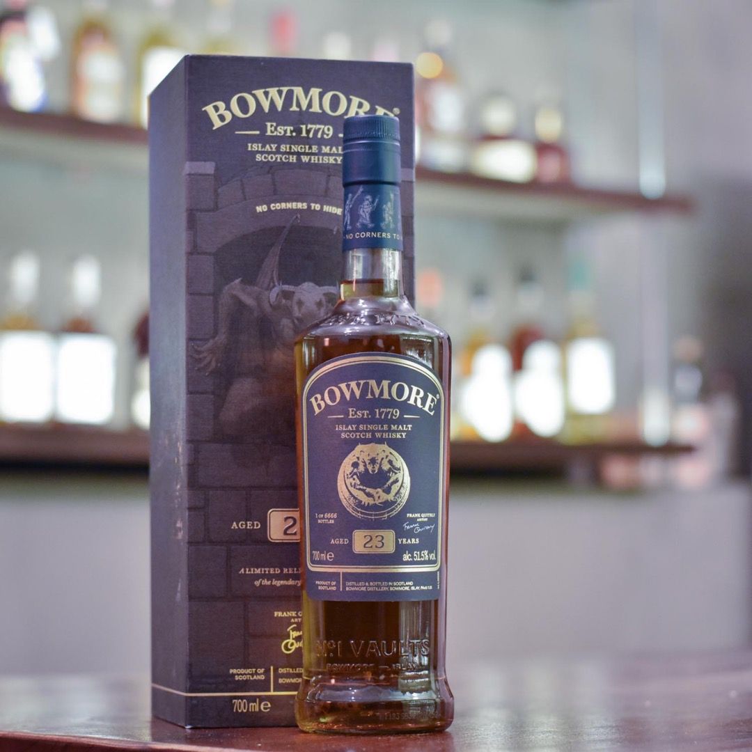 値引きする 新品、未使用 6667本限定 国内未売新品 Bowmore 22年 Frank