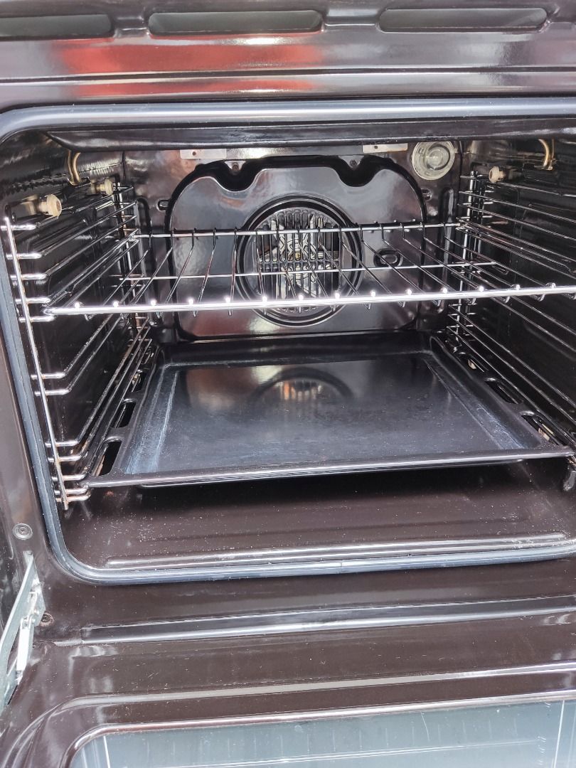 Built in oven (warranty), TV & Home Appliances, Kitchen Appliances