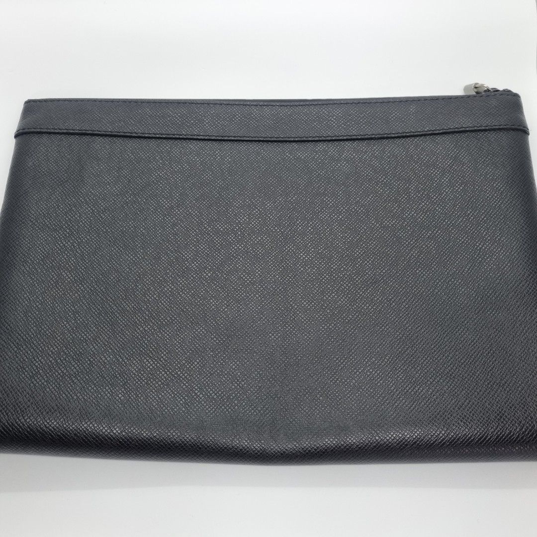 LOUIS VUITTON Taiga Pochette Apollo Clutch Bag Noir M30086 LV Auth