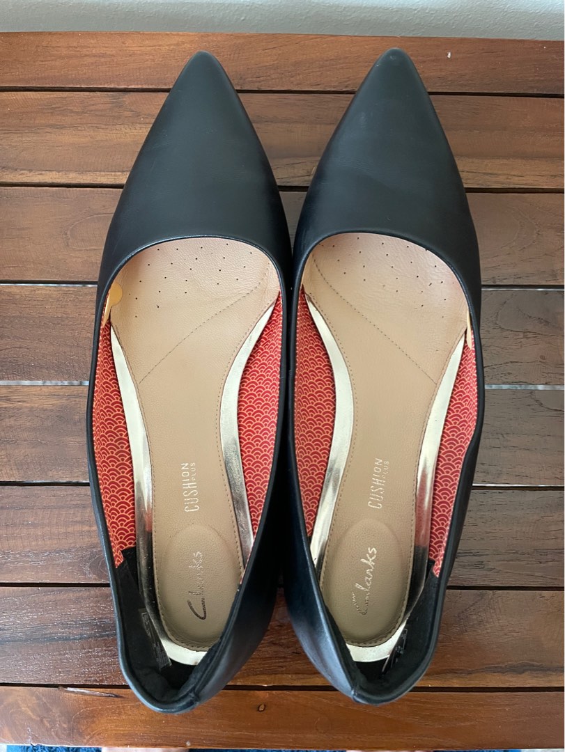 clarks black flats