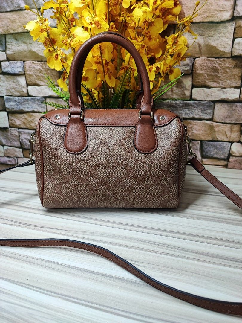 Coach shop speedy mini