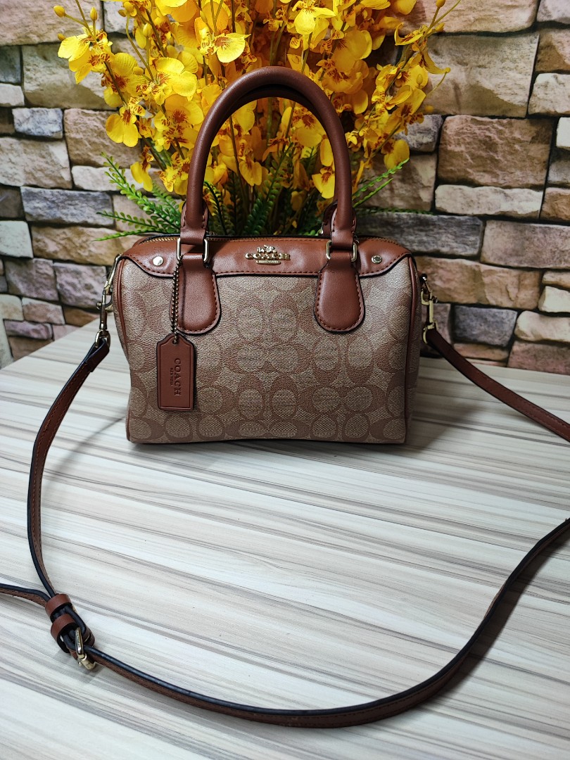 Authentic Coach Mini Bennett Pebble Leather Speedy Bag, Women's Fashion,  Bags & Wallets, Purses & Pouches on Carousell