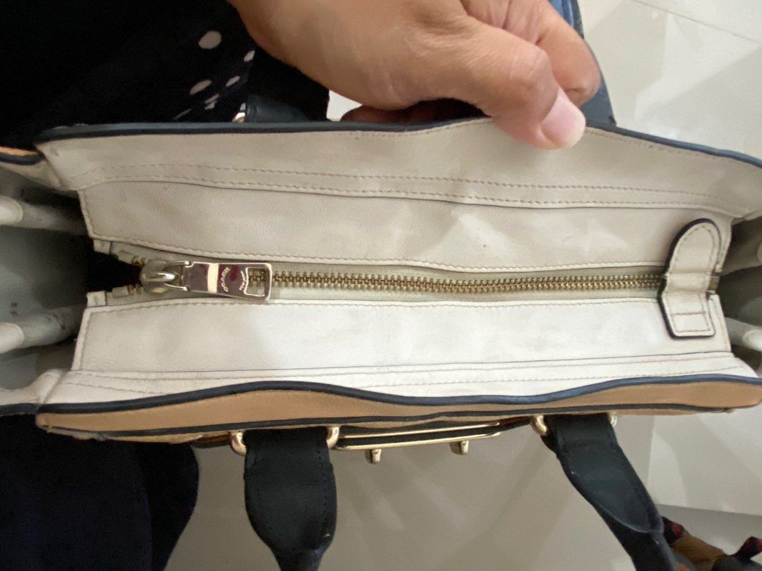 Coach swagger original preloved, Fesyen Wanita, Tas & Dompet di Carousell