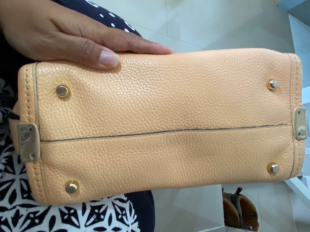 Coach swagger original preloved, Fesyen Wanita, Tas & Dompet di Carousell