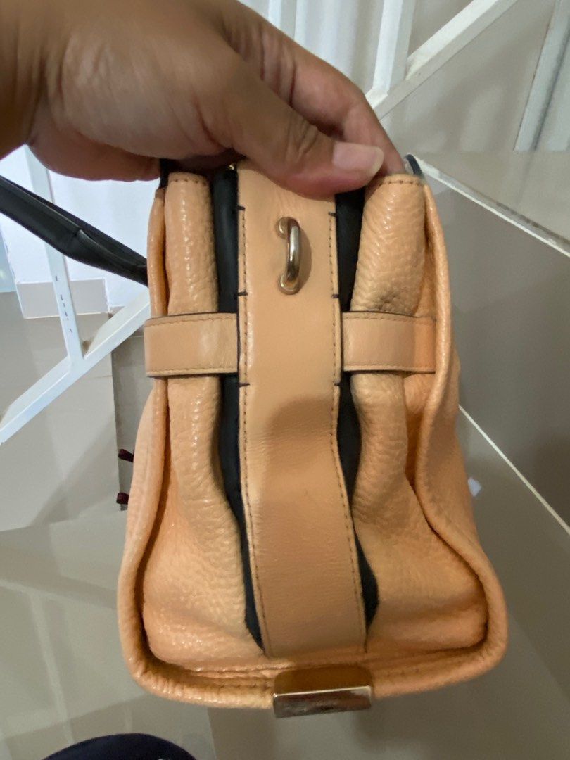 Coach swagger original preloved, Fesyen Wanita, Tas & Dompet di Carousell