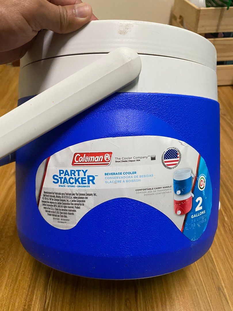Coleman 2 Gallon / 7.6 Litre Party Stacker Cooler Jug Blue, Furniture
