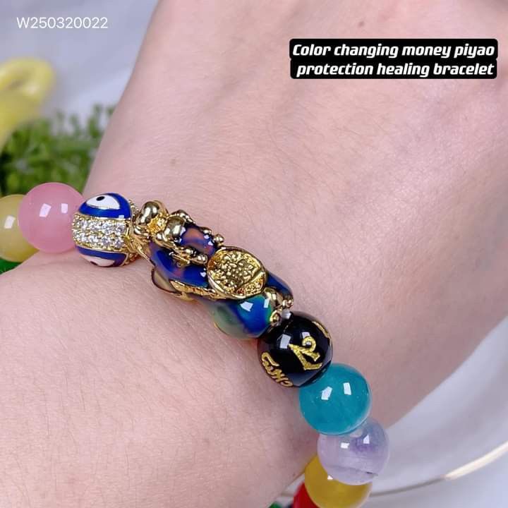 Color changing piyao protection healing bracelet, Women's Fashion