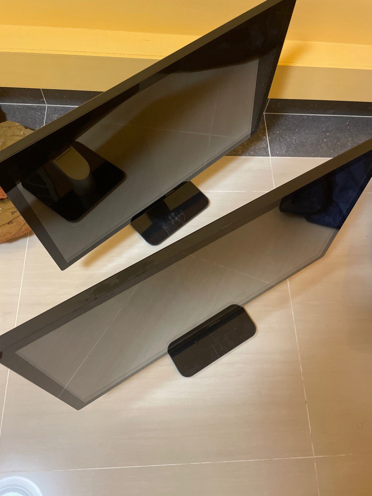 Dell monitors 24 inch, Computers & Tech, Desktops on Carousell