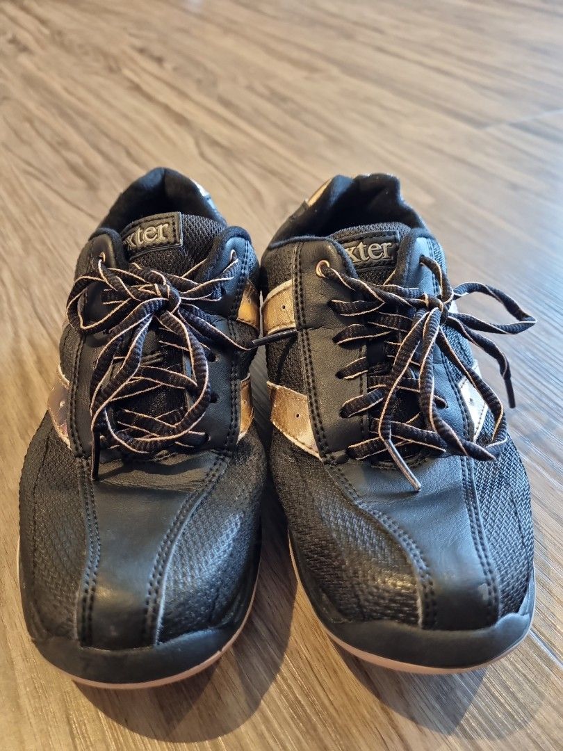Bowling shoes size best sale 4