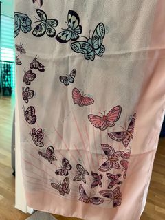 (Category: ) located in . Submitted by MyClosetsYourTreasures (Listing ID 1207417671, Image 1). Description: .