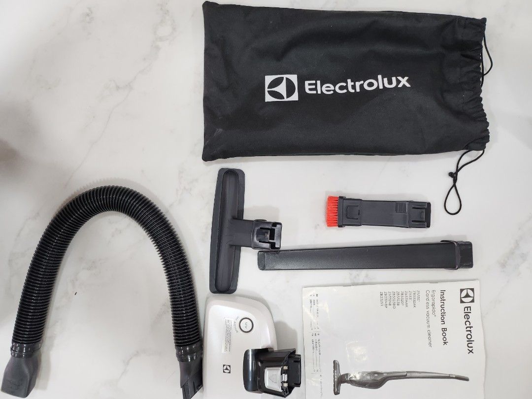 Electrolux cordless vacuum cleaner, TV & Home Appliances, Vacuum